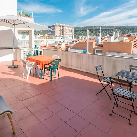 Apartment Houze_apartment W/ Terrace, Perfect For Surfers! Costa da Caparica